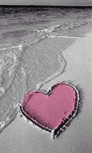 heart in sand