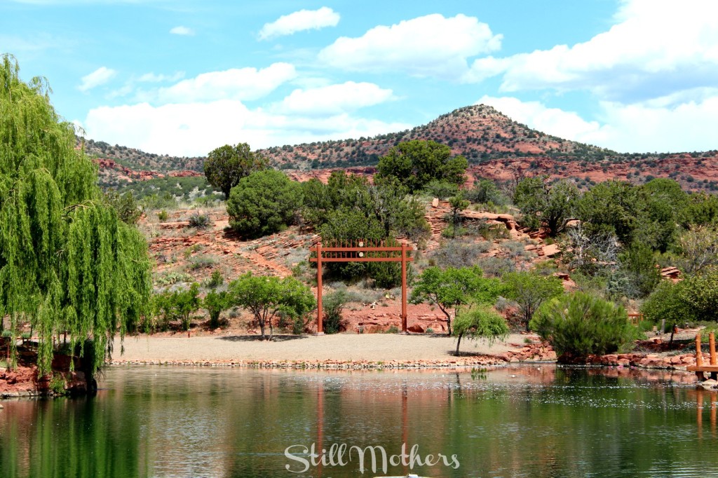 sedona-mago-retreat-lake